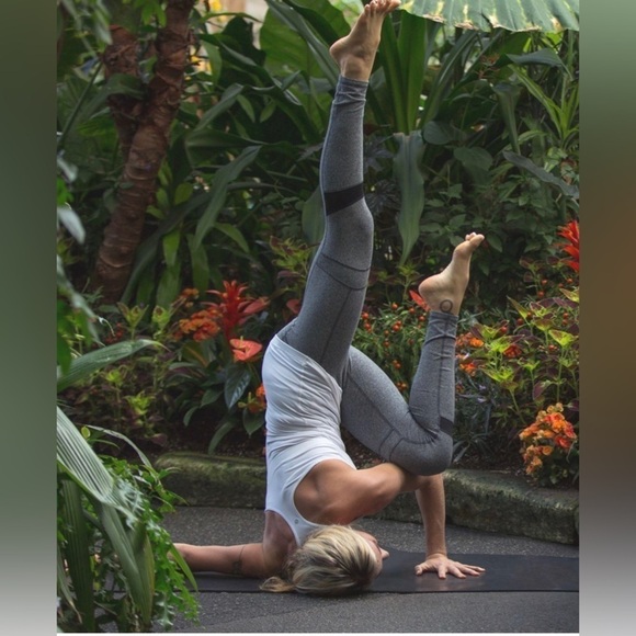 Lululemon Motivate Pant Size‎ 6 Heathered Speckled Black / Black - Picture 7 of 7